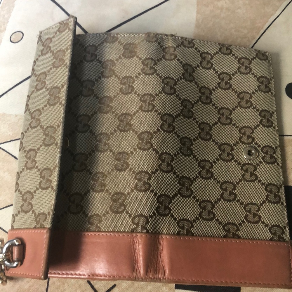 Gucci Wallet - Picture 9 of 10